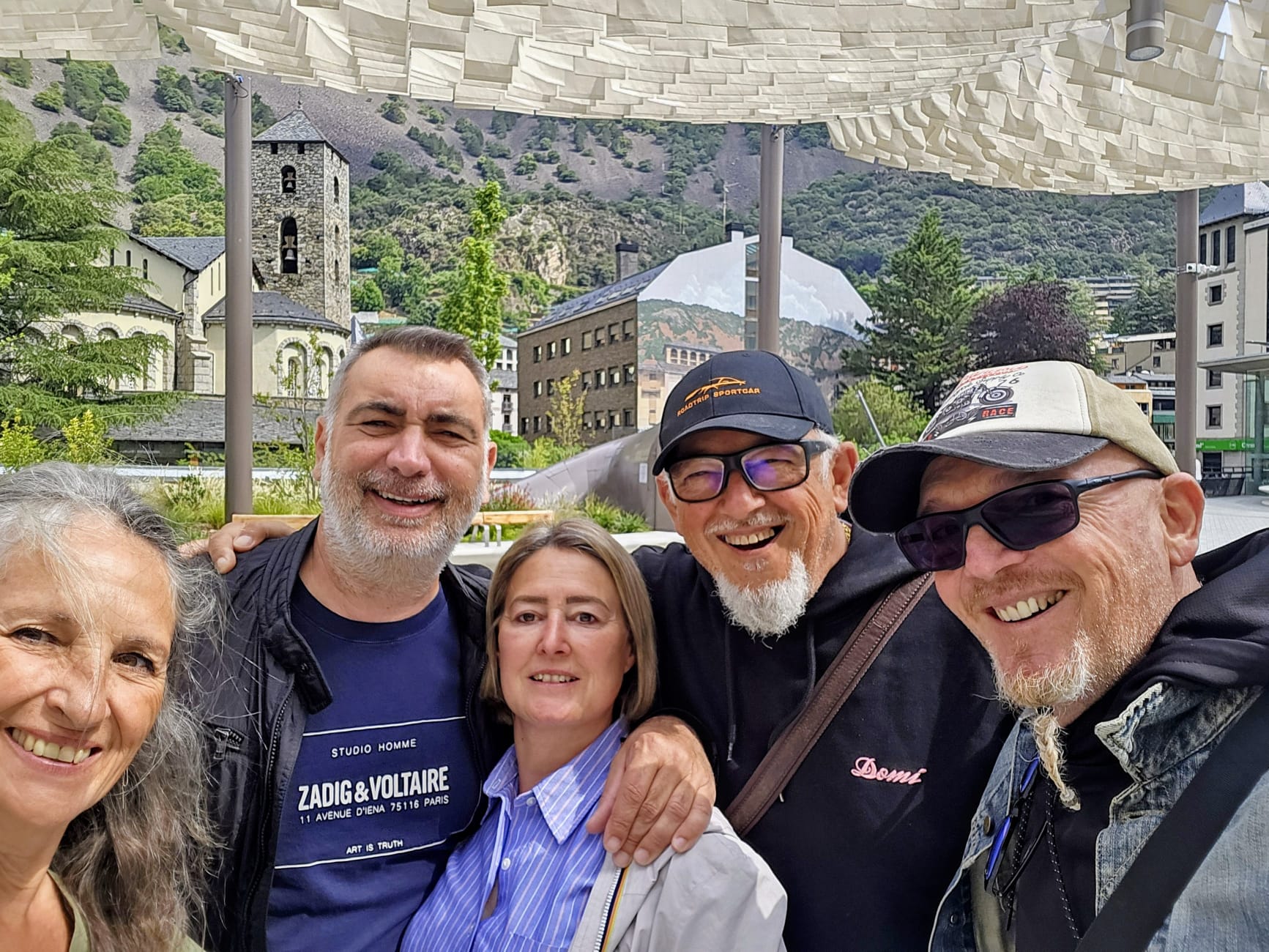 12843251-ca67-4312-8402-b38bd1c87617
